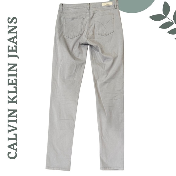 🛍️3/$40 Calvin Klein Light Grey Slim Fit Skinny Jeans - Women’s Size 6 - Picture 2 of 6